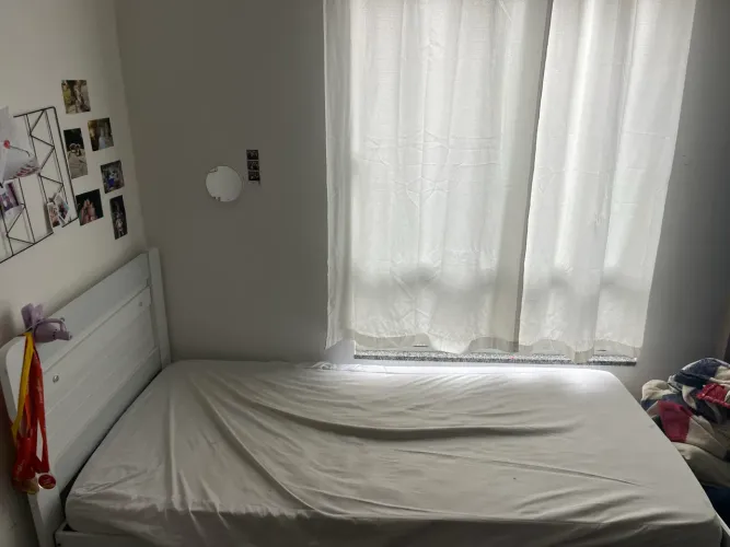 Vendo cama baú de solteiro, praticamente nova