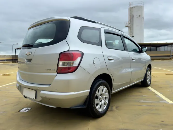 Chevrolet Spin LTZ 1.8 8V Econo.flex 5P Aut. 2014