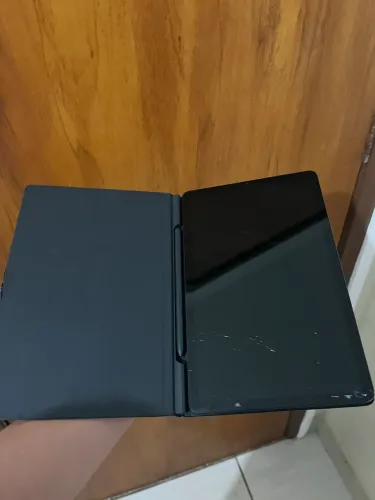 Galaxy Tab S6 Lite + S Pen + Capa Magnética | Funciona Perfeitamente | Tela Trincada