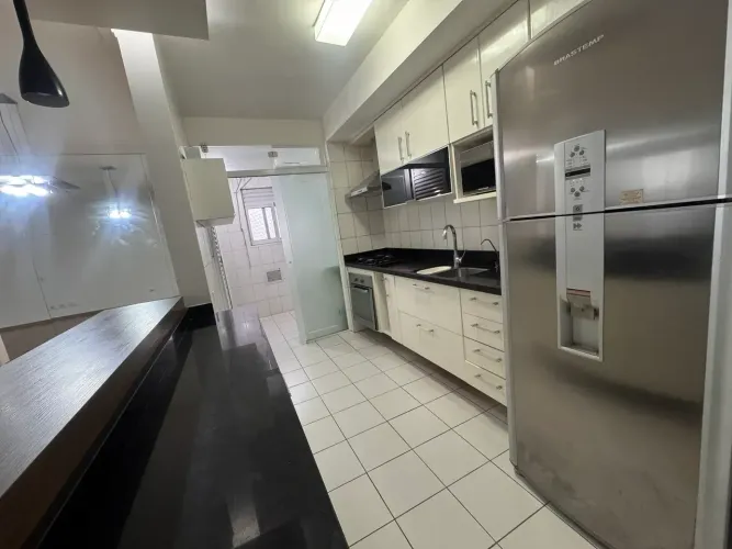 Apartamento com 3 dormitórios e duas vagas