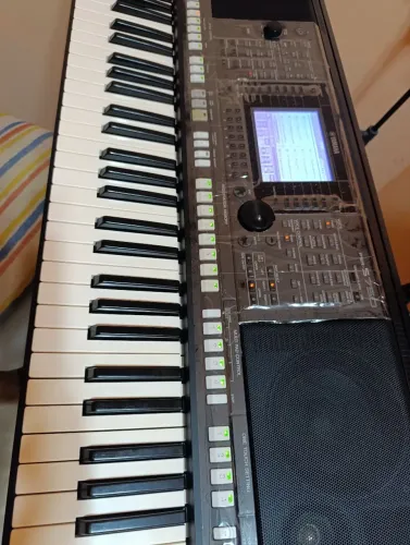 (Vendo e troco )Yamaha psr s750 Impecável todo original :