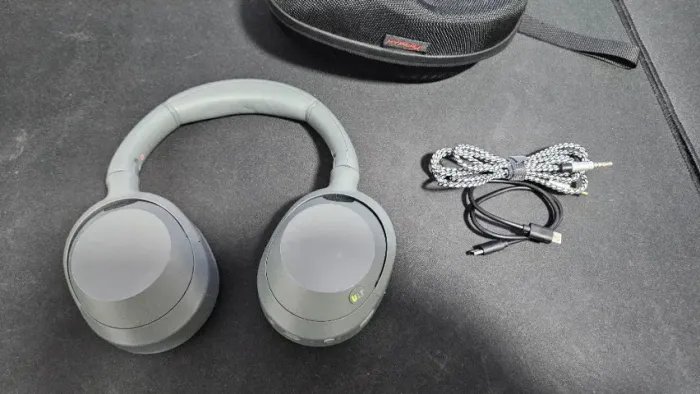 Fone de Ouvido Bluetooth Sony ULT Wear WH-ULT900N Over-Ear com Cancelamento de Ruído