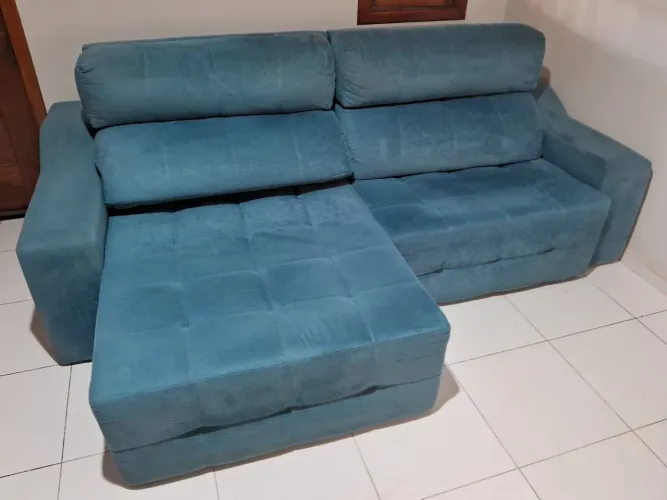 Sofá retrátil e reclinável