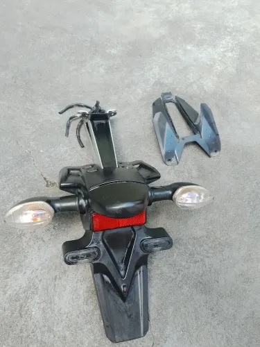Rabeta mt07 / suporte de placa mt07