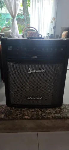 Caixa amplificadora com Bluetooth 