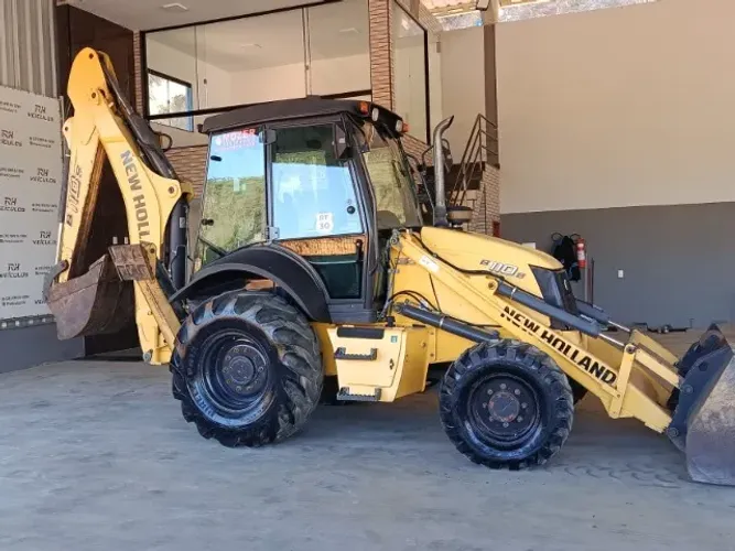 retroescavadeira new holland