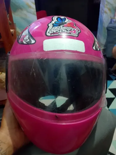Capacete rosa 