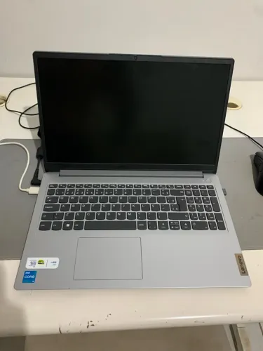 Notebook Lenovo Ideapad 1 i3 13ª geração seminovo