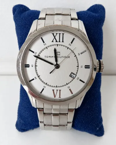 Relógio Tommy Hilfiger Original - Clássico em Aço Inoxidável