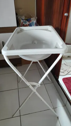 Banheira com suporte