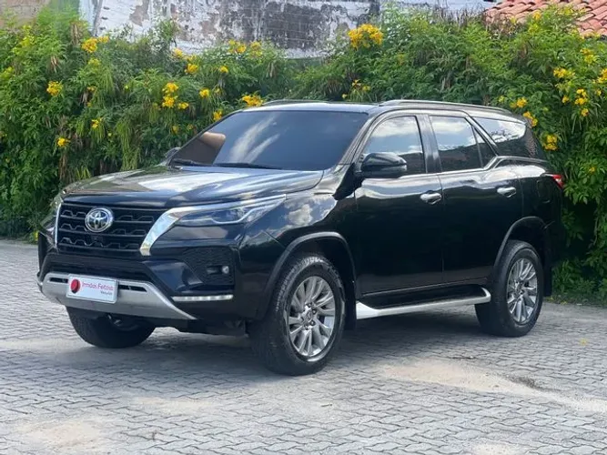 Toyota Hilux CD SRX 4X4 2.8 TDI 16V Diesel Aut. 2022