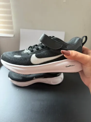 Tênis Nike original infantil 27/28