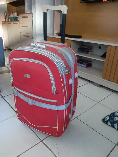 Vendo mala para viagens
