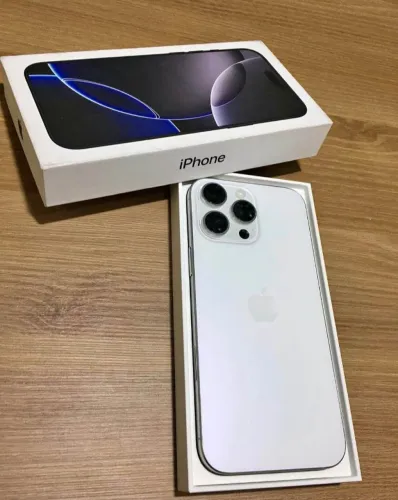 iPhone 15 pro Max 256GB NA COR BRANCO