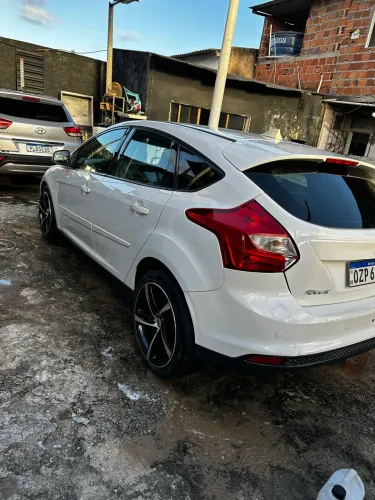 Ford Focus 2.0 16v/se/se Plus Flex 5P Aut. 2015