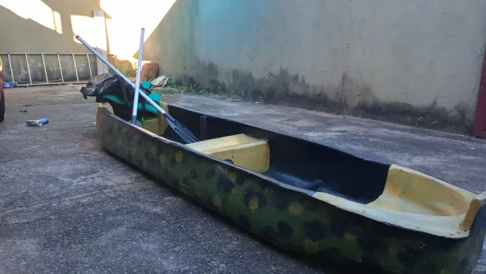 canoa de fibra