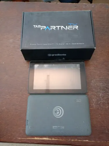 2 tablets Gradiente no estado sem teste e sem acessórios vendo barato sem garantia
