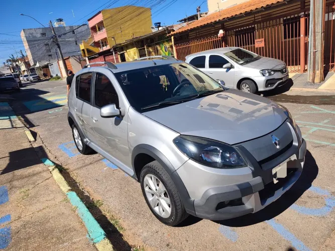 Renault Sandero Stepway Hi-power 1.6 8V 5P 2014