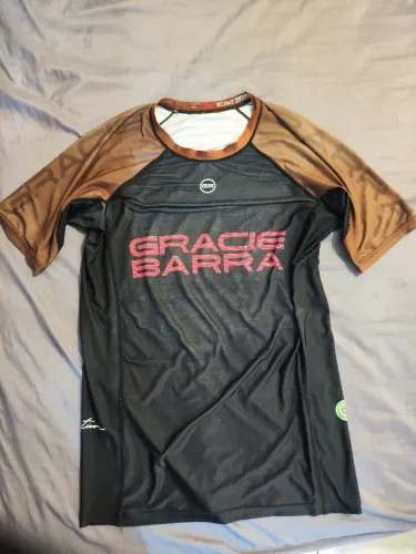 Rashguard Gracie Barra Marrom P