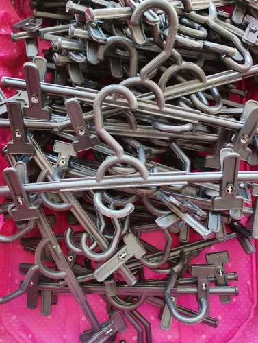 Cabides de pegador 2,50 R$