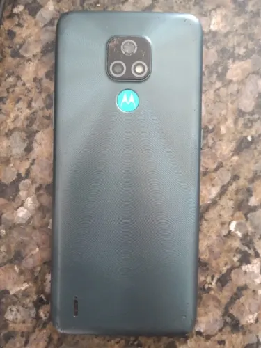 Vendo esse celular moto e7