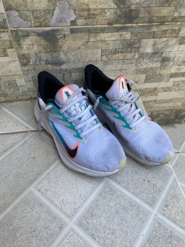 Tênis Nike Original Branco | Usado em Bom Estado | Leve e Confortável