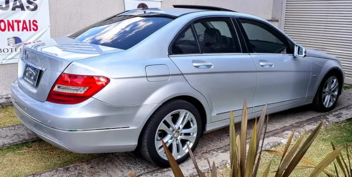 Mercedes-Benz C-200 CGI Avantgarde 1.8 16V 184cv Aut. 2012