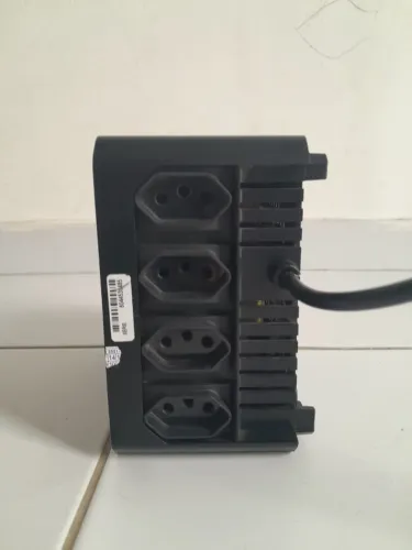 Estabilizador APC Microsol Cubic 300VA Mono CUBIC300-BR