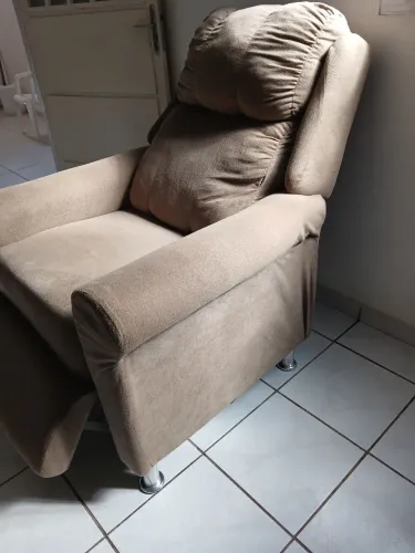 Vendo uma cadeira da vovó usada em perfeito uso