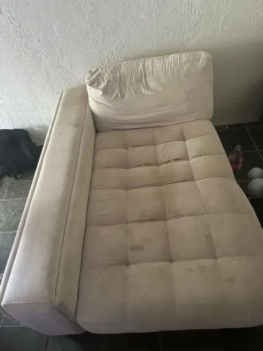 Sofá chaise e sofá de dois lugares 