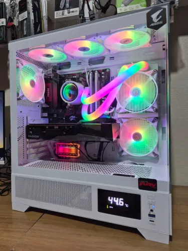 PC Gamer amd Ryzen 5 16gb RX7600 8GB nvme.