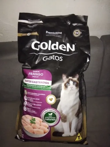 Vendo Ração GoldeN para Gatos Adultos Castrados Frango 10,1 kg