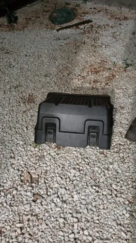 Vende - se tampa de bateria NTG