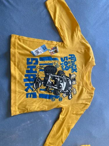 Camiseta TAM 12 meses amarela Garanimals