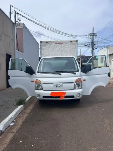 Caminhão HR - Pronto para trabalhar! 