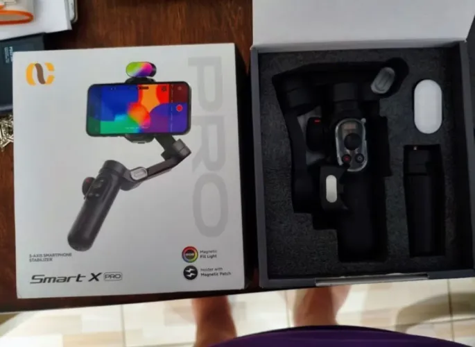 Vendo um gimbal semi profissional 15 Você pode trocar a pilha em bom estado r$ 250 mas tem