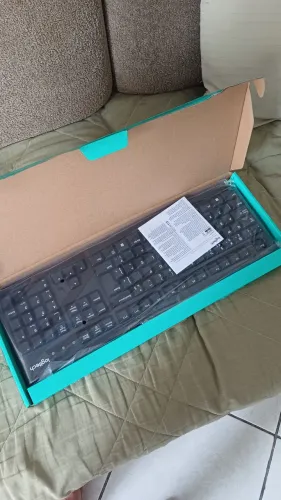 Monitor, teclado novo, mouse 