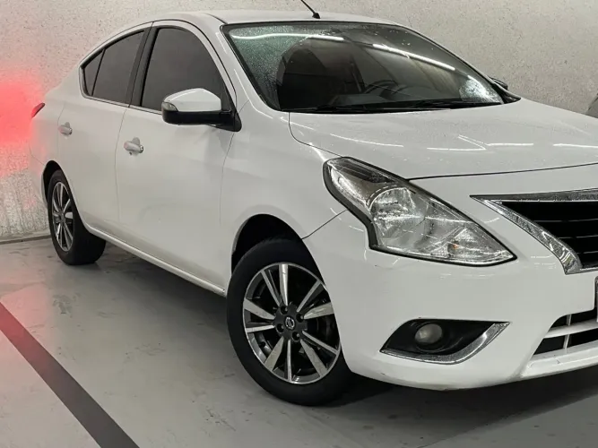 Nissan Versa SL 1.6 16V Flexstart 4P Aut. 2019