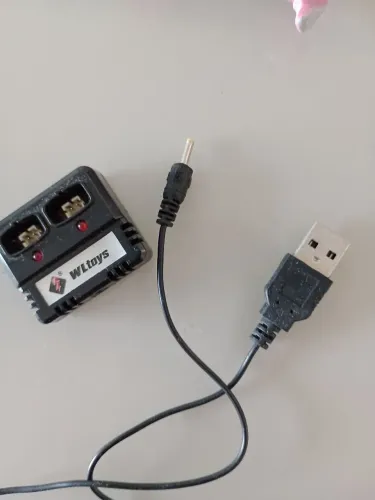 Carregador com Cabo USB para Helicóptero V911 da Wltoys