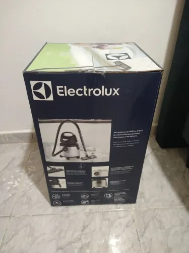 Aspirador de pó e líquido