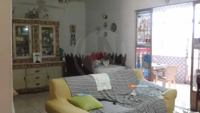 Casa de Vila : / Residencial / Santa Teresa