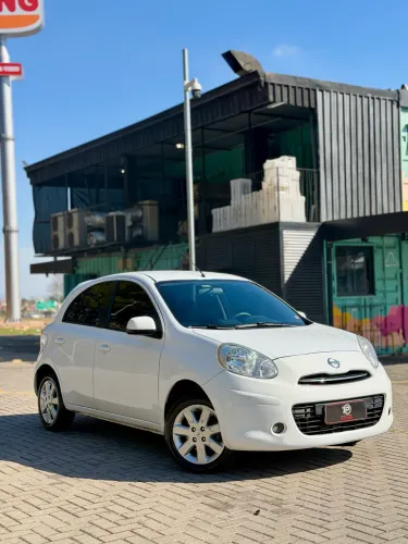 Nissan March SV 1.6 16V Flex Fuel 2014