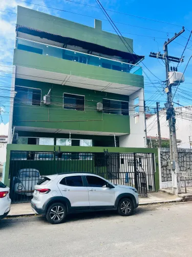 Alugo Apto 2/4 - Na Rua do Colégio Adventista