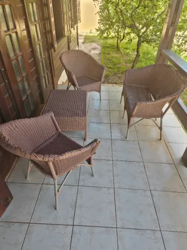 Conjunto de Varanda em Fibra - Sofá, 2 Poltronas e Mesa