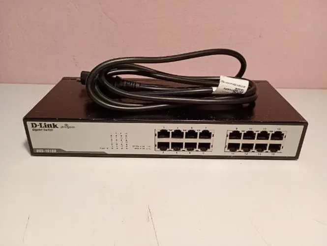 Switch Gigabit 16 portas D-Link DSG-1016D usado funcionando perfeitamente.