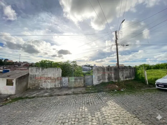 VENDO E TROCO TERRENO EM CRUZ DAS ARMAS 