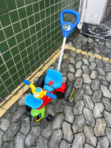 Carrinho De Pedal Triciclo Play Trike Basic - Maral Colorido