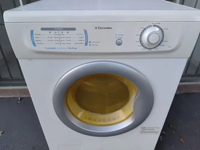 Secadoura de roupas 10 kg Electrolux