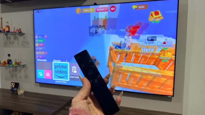 Tv smart 60 polegadas com sensor e câmera 4k