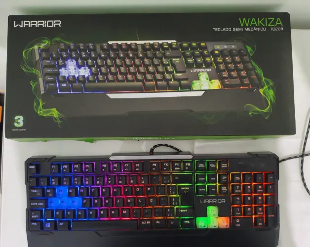 Teclado Semi mecânico